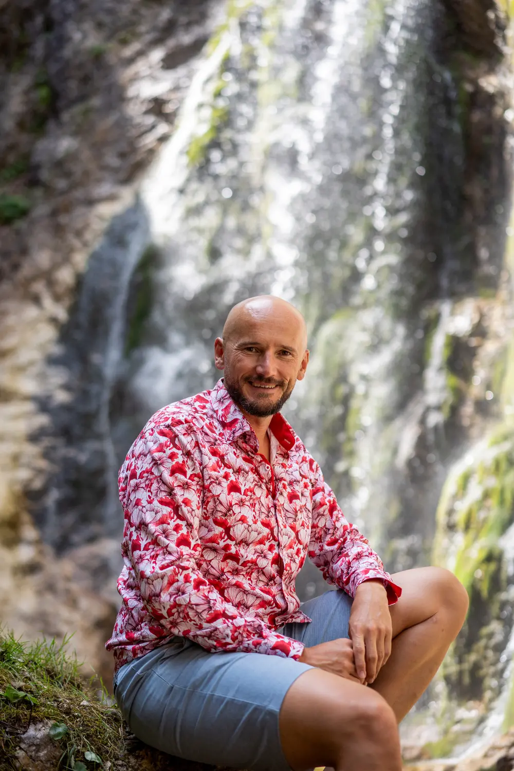 Michael Schmidinger am Wasserfall